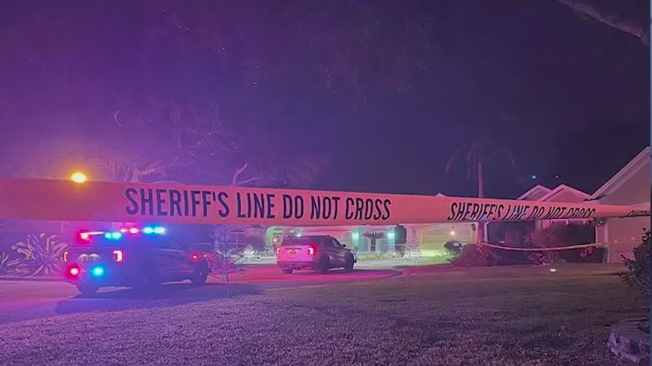 Officials: Man grabs Marion County deputy's stun gun during struggle